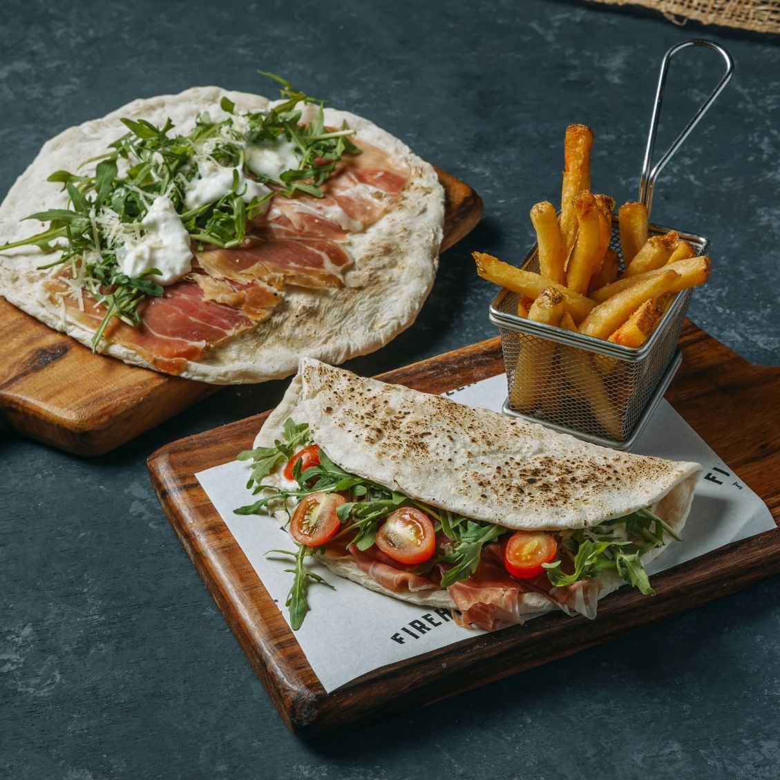 Piadina with fries on the side