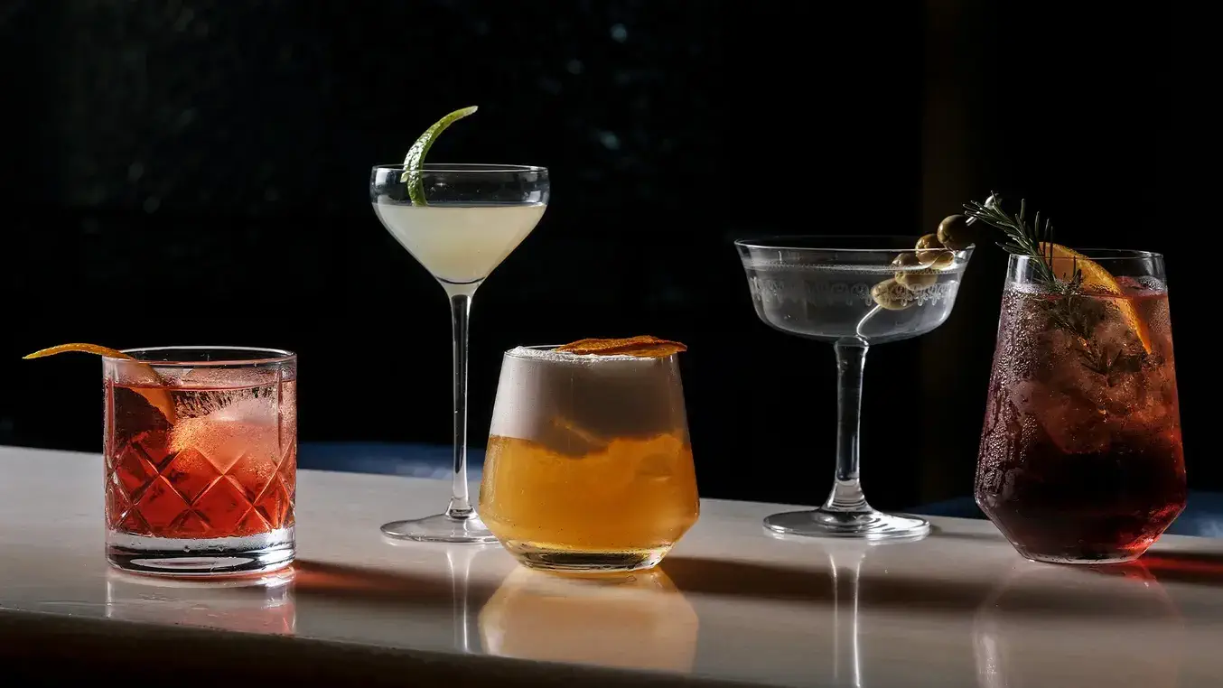 Six Days, Six Must-Try Cocktails at Alibi