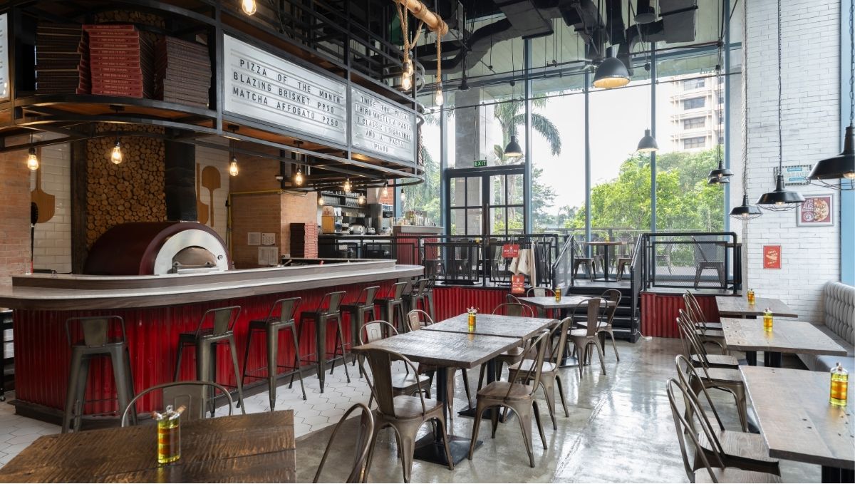 Celebrate the Holidays at Firehouse Pizza!