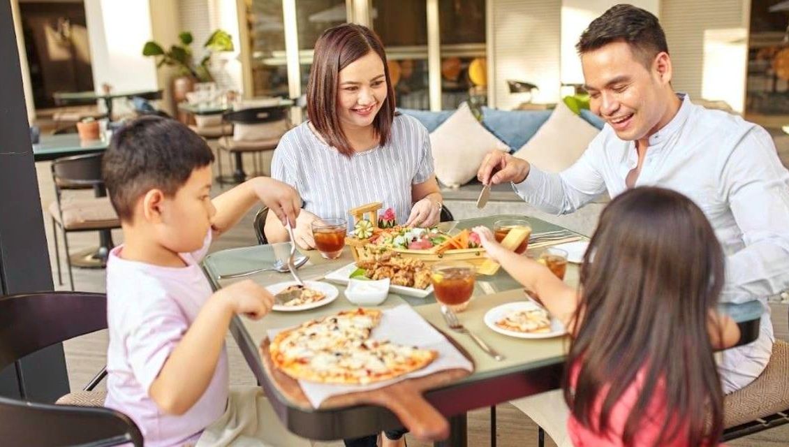 Where to Eat in Clark: Dining at Quest Plus Conference Center, Clark