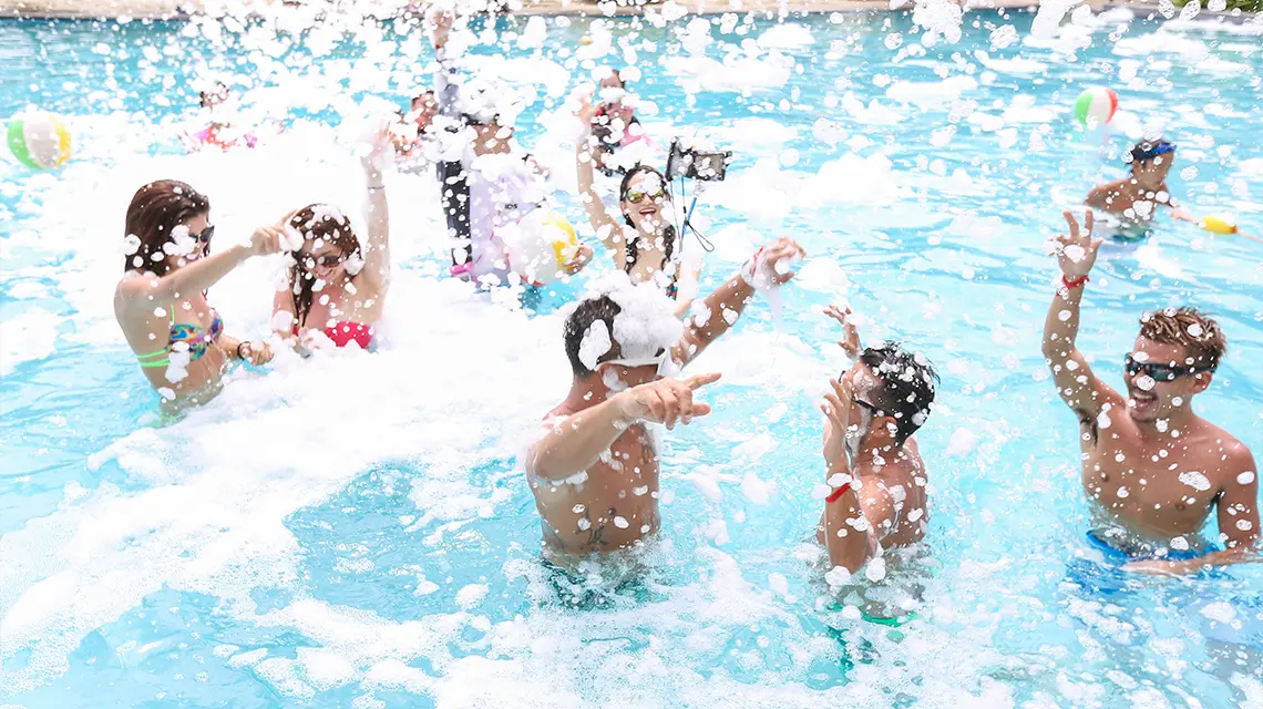 Foam. Fizz. Fun.