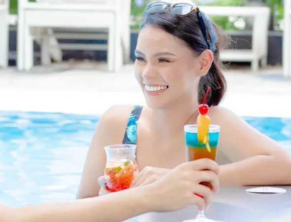 Pool Bar