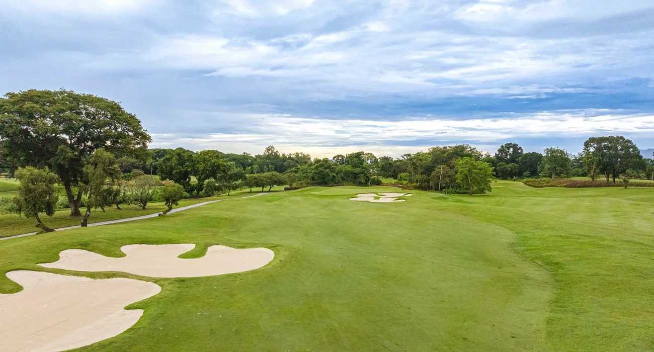 golf course hole