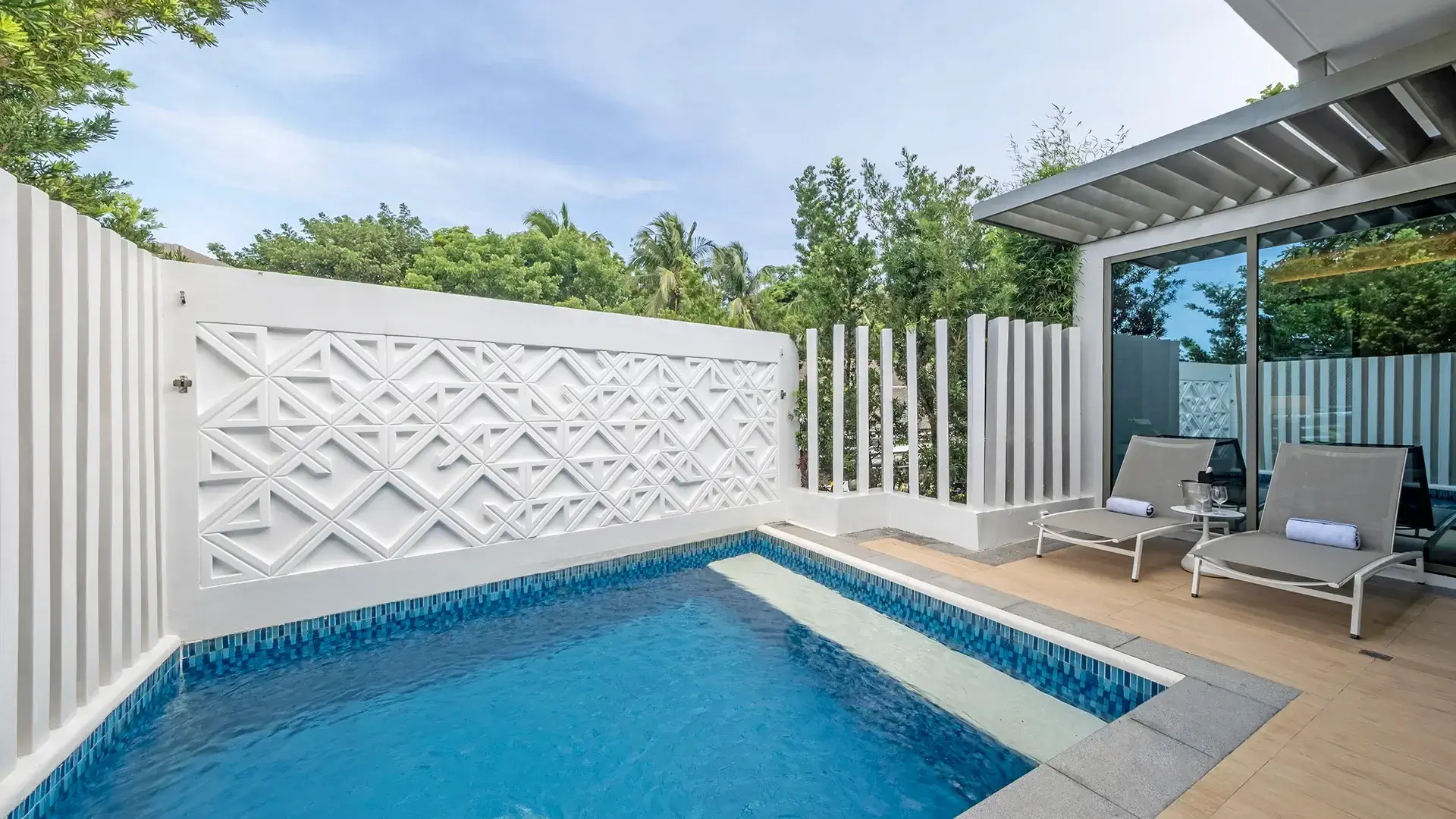 Villa with Plunge Pool
