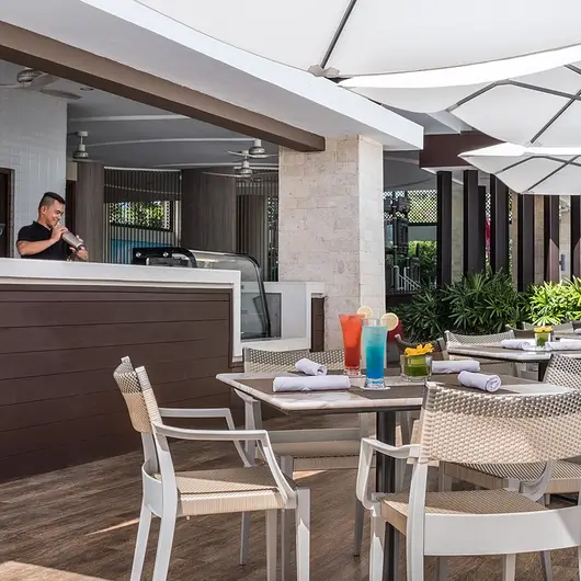 Crimzone Pool Bar