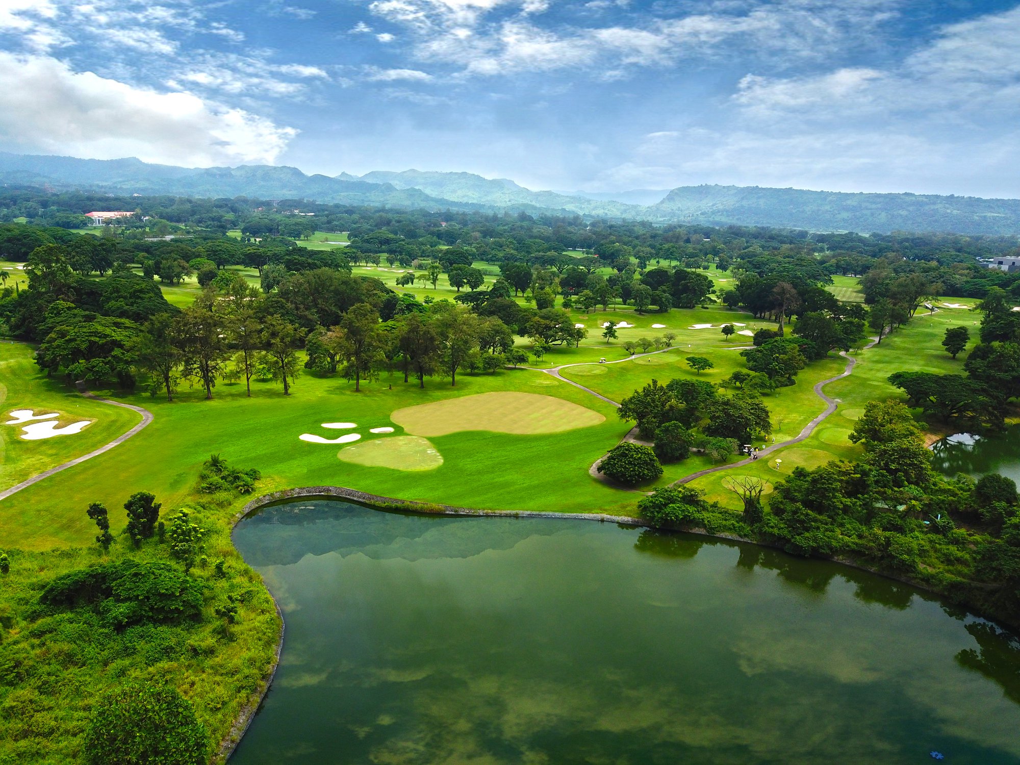 Eco-Friendly Golfing at Mimosa Plus Golf Course: Sustainable Practices