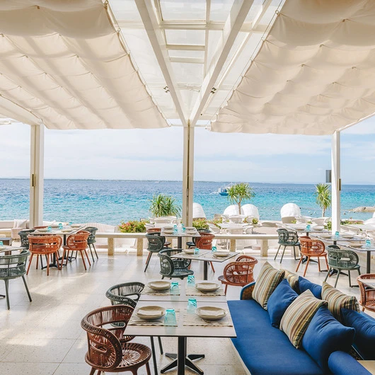 ● 아주르 비치클럽 (Azure Beach Club) ●