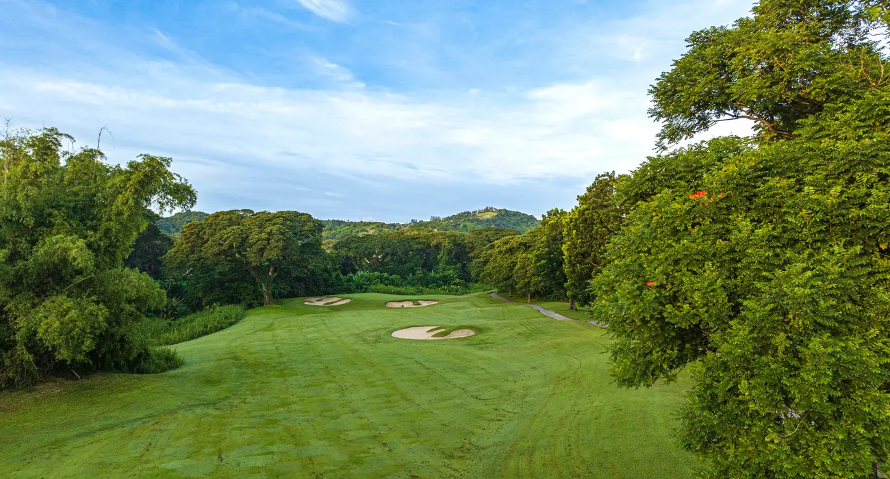 golf course hole